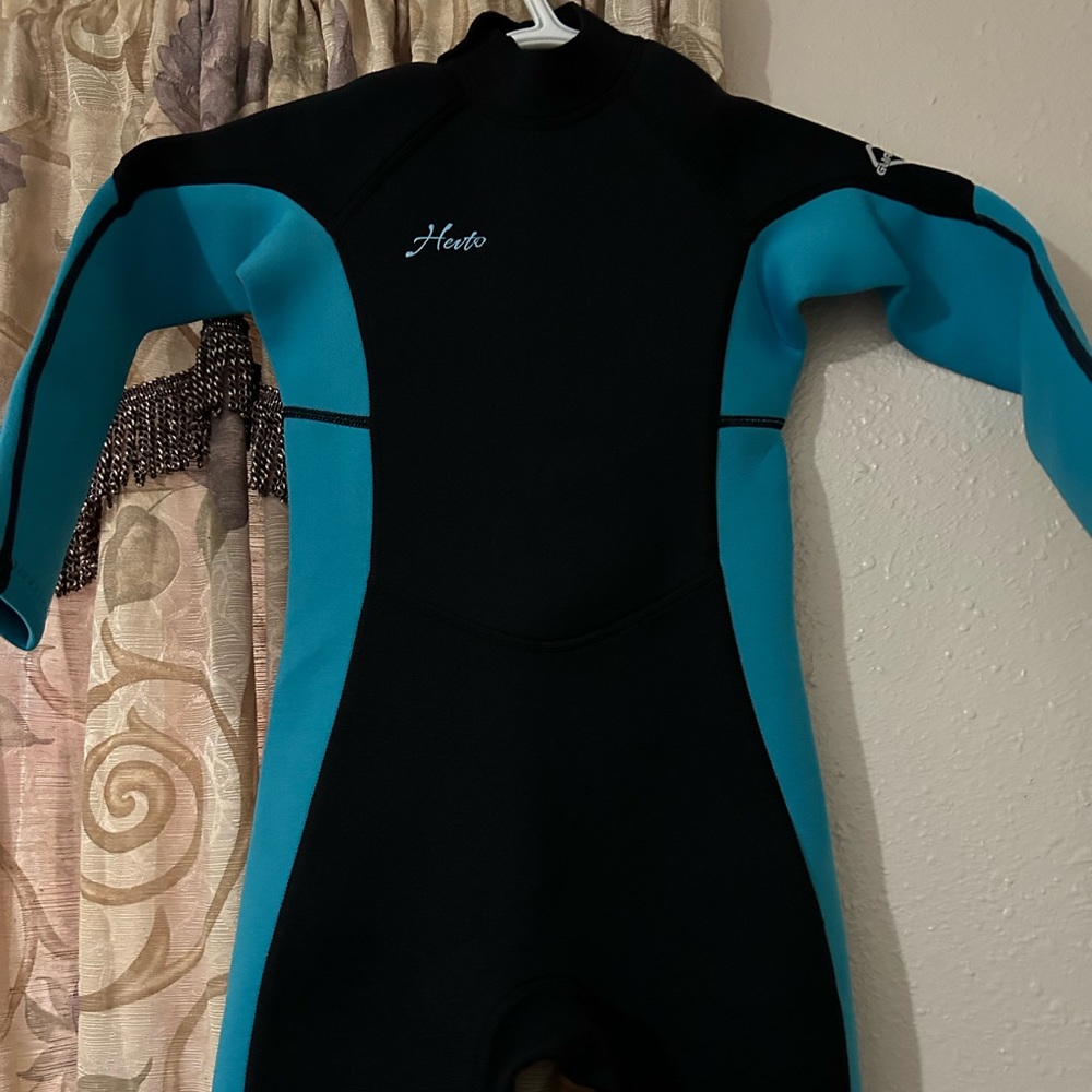 New - Children’s XL Wetsuit